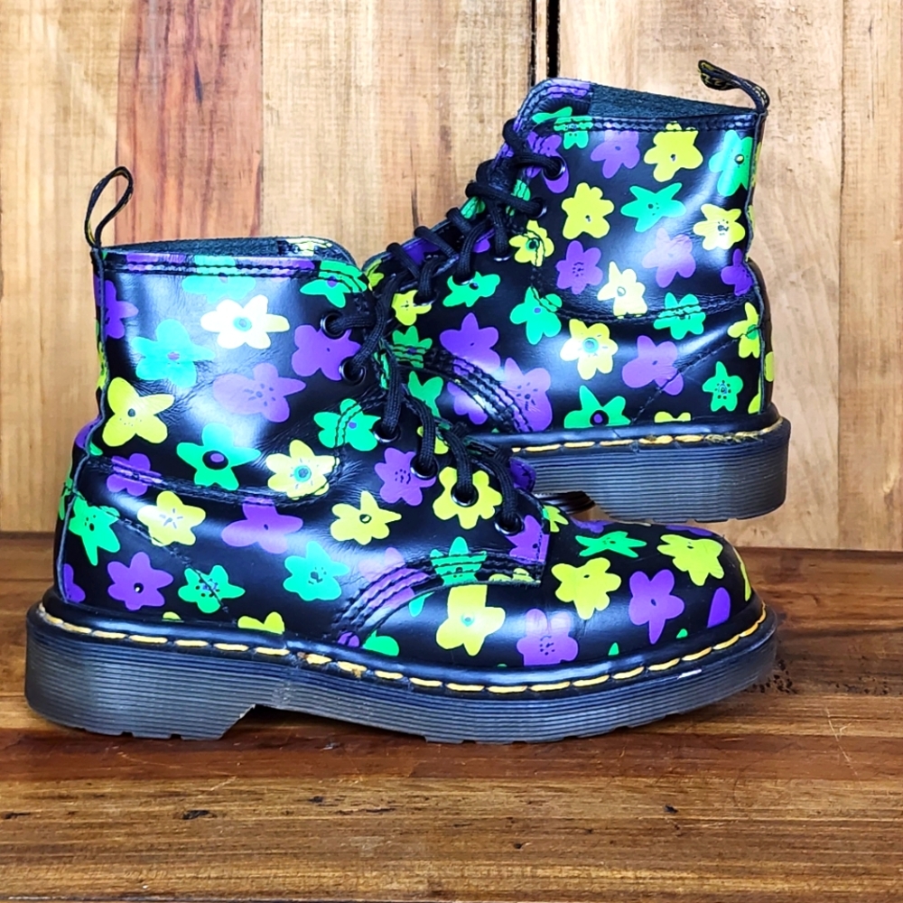 Dr Martens Vintage Purple and Green flowers Combat boots